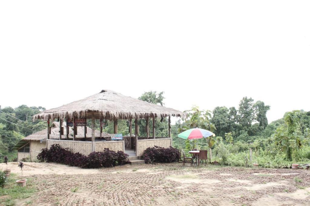 Fanush Resort Bandarban Luaran gambar